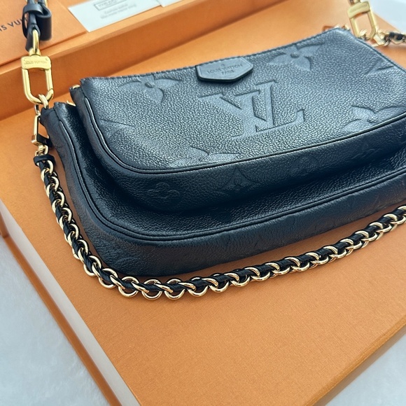 LOUIS VUITTON _ Multi Pochette Accessoires cross-body bag (LIKE NEW) - Picture 2 of 15